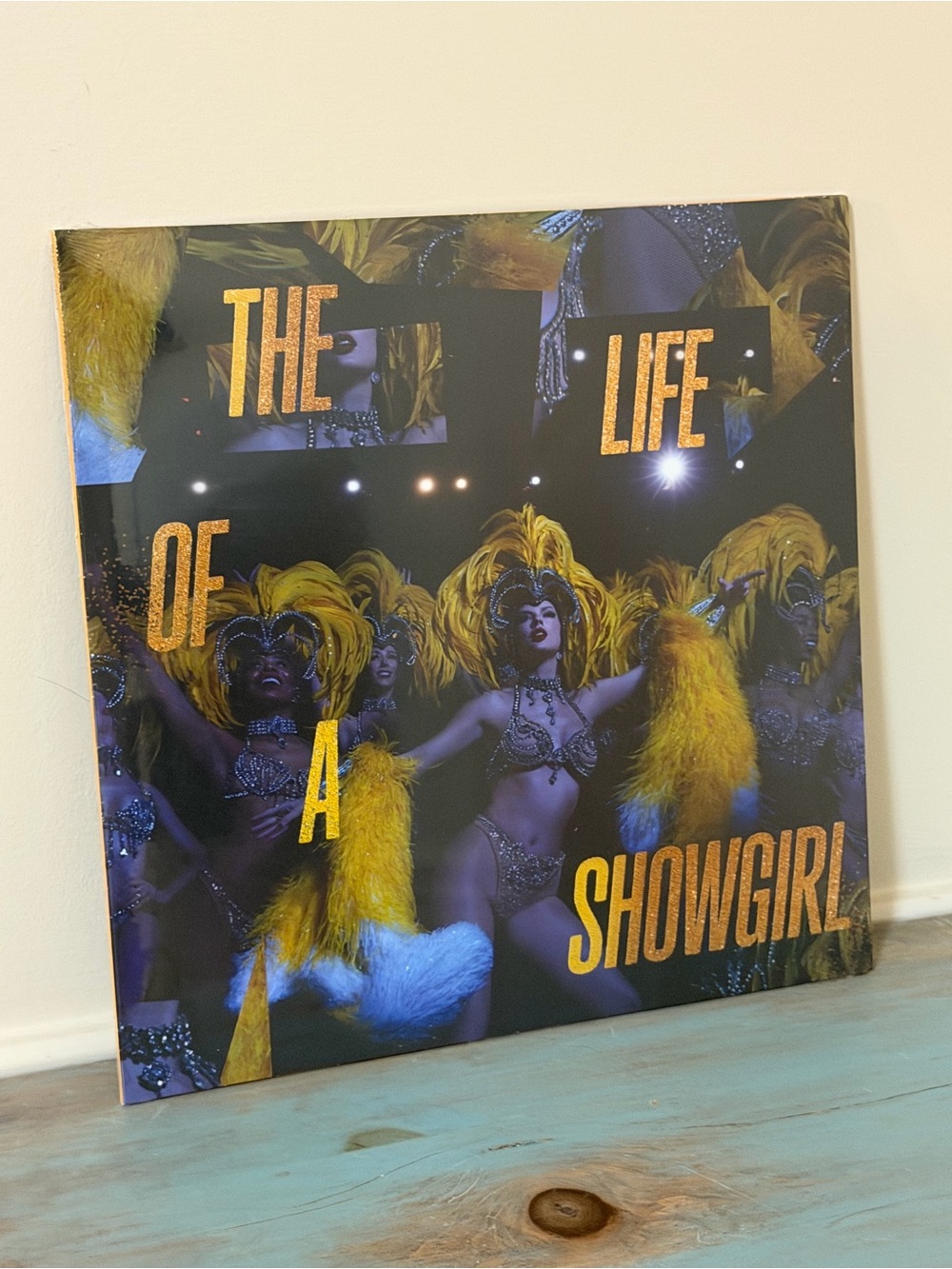 NEW✨The Life of a Showgirl Baby That’s Show Business Lovely Bouquet Golden Vinyl